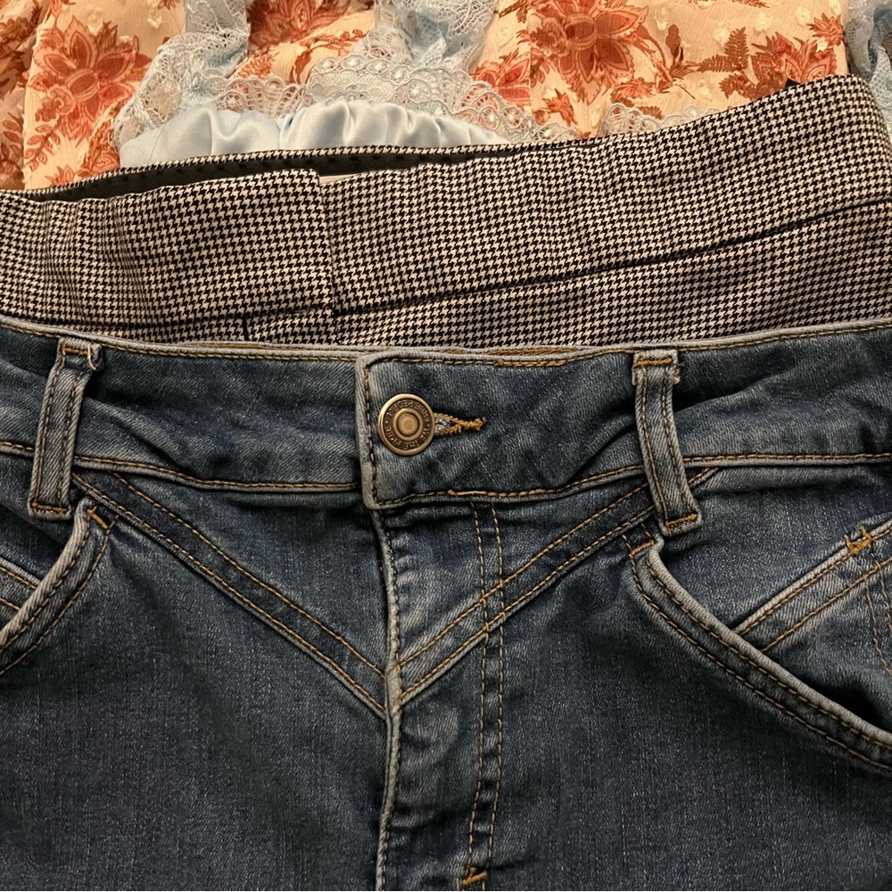 ✨ BUY 1 GET 1 FREE CLOTHING SALE ✨ Free People Jeans